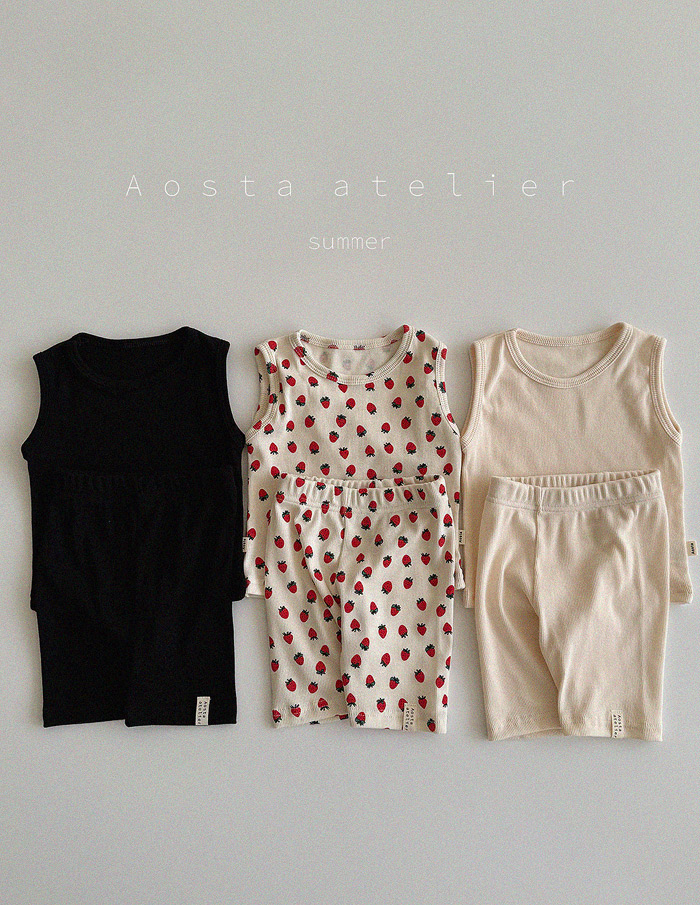 SS Lip Sleeveless T