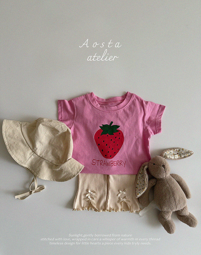SS Strawberry T
