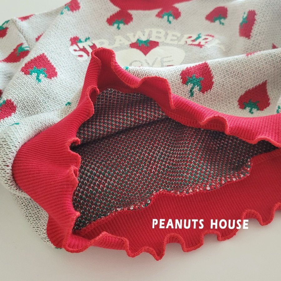 25WIN可愛草莓針織衫