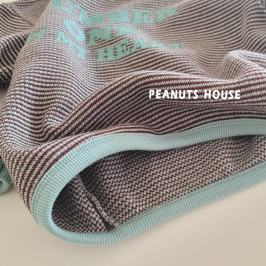 25WIN橫條紋字母針織衫