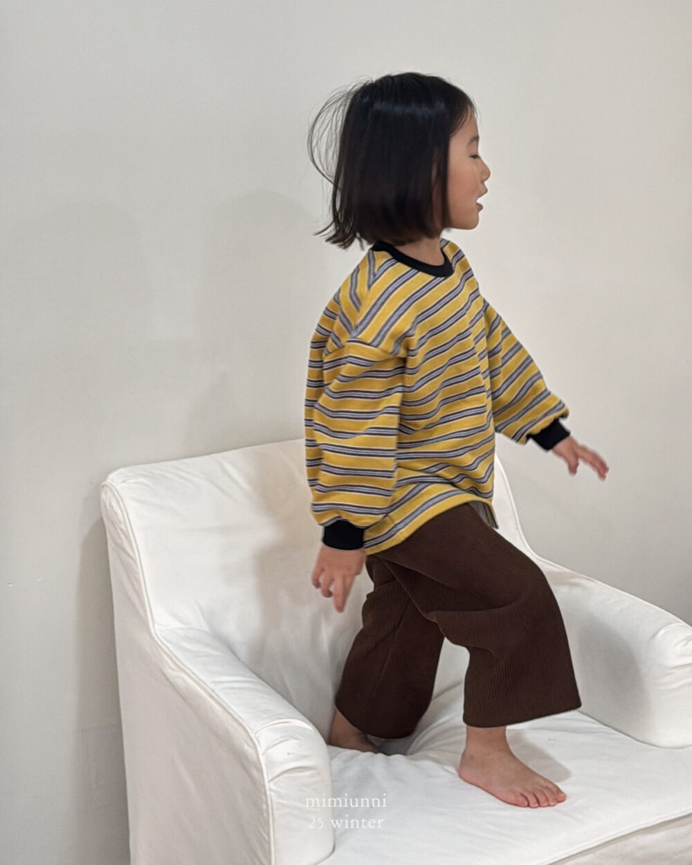 25WIN 羅紋休閒寬褲 任兩件折NT.50