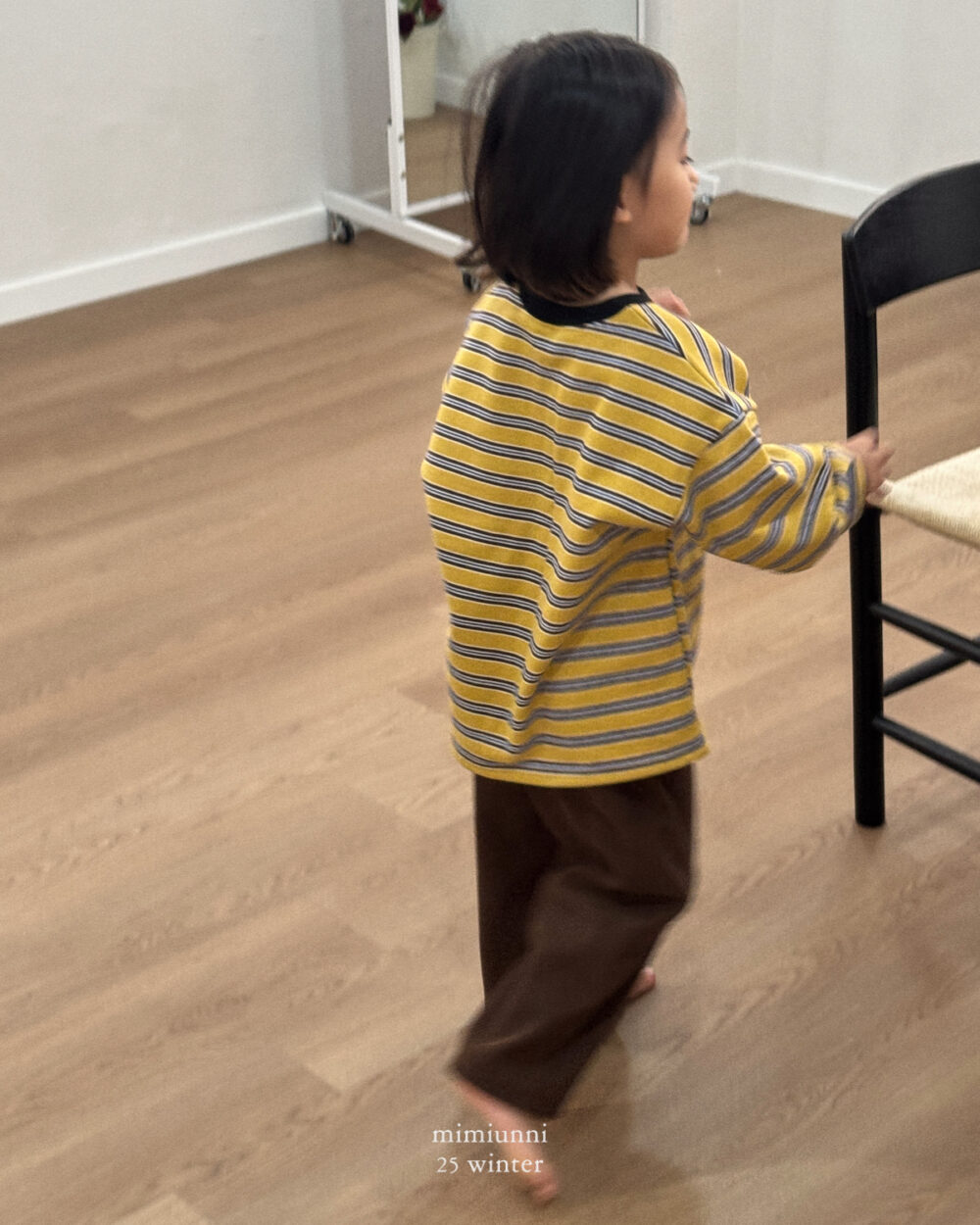 25WIN 條紋長袖上衣 任兩件折NT.50