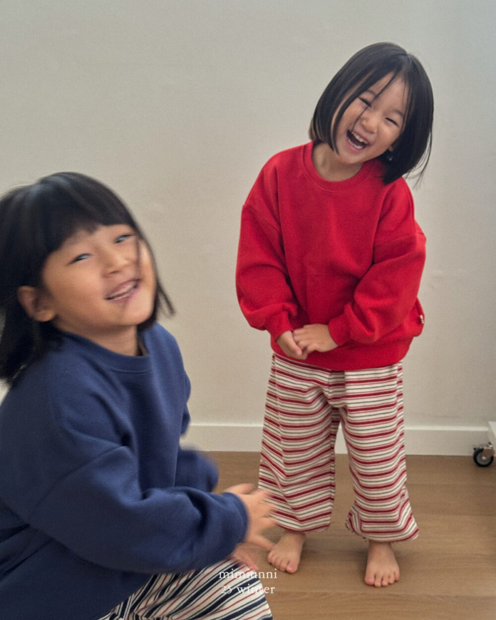 25WIN 基本款大學T 任兩件折NT.50