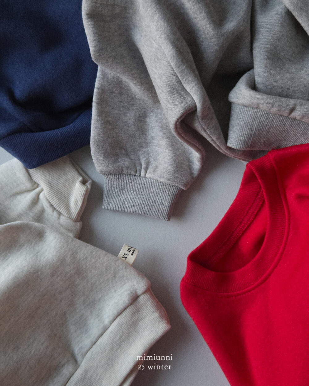 25WIN 基本款大學T 任兩件折NT.50