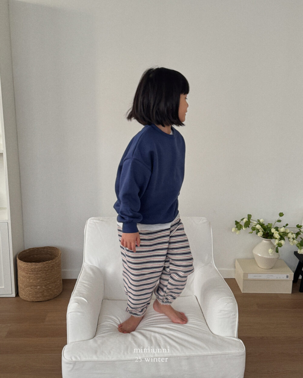 25WIN 基本款大學T 任兩件折NT.50