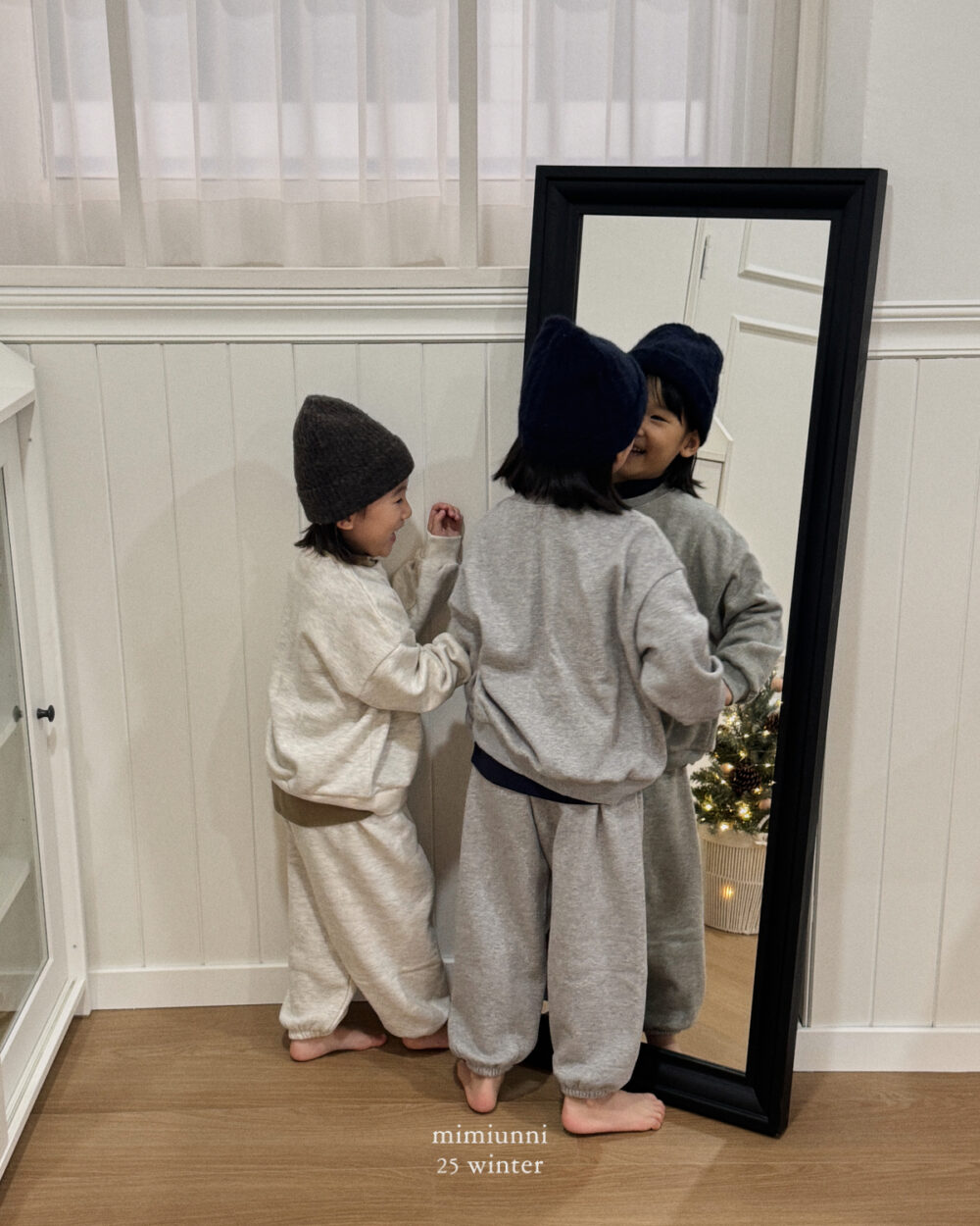 25WIN 基本款大學T 任兩件折NT.50