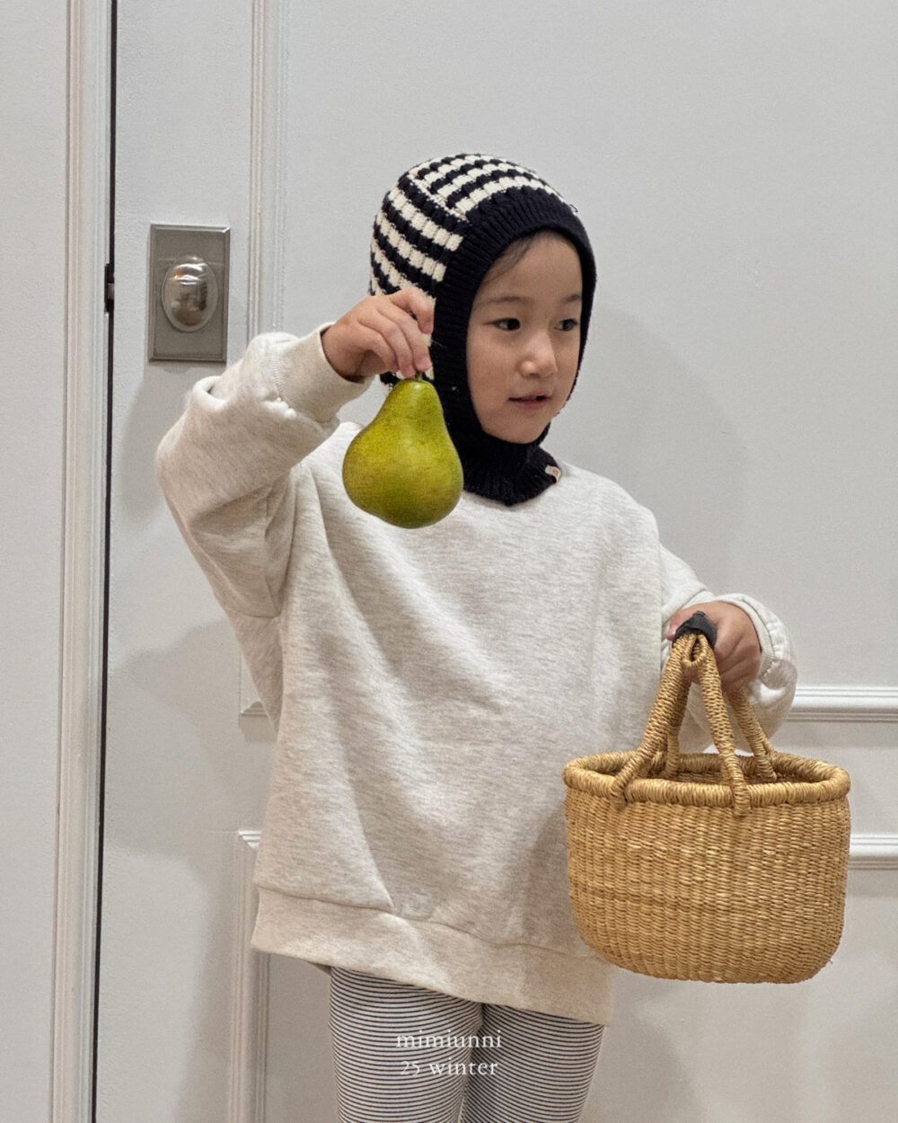 25WIN 基本款大學T 任兩件折NT.50