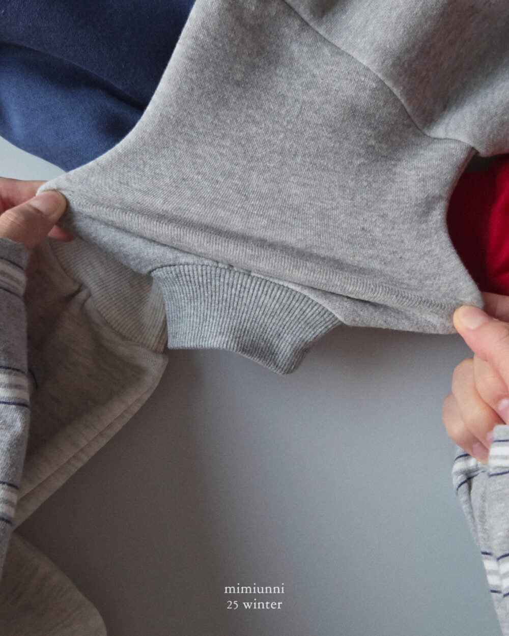 25WIN 基本款大學T 任兩件折NT.50