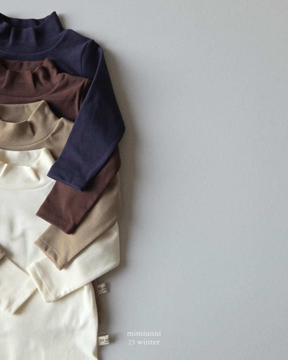 웜목폴라 (11) 25WIN 小立領長袖上衣 任兩件折NT.50