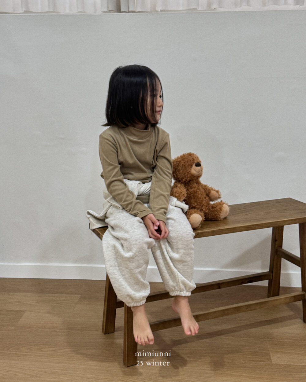 웜목폴라 (22) 25WIN 小立領長袖上衣 任兩件折NT.50