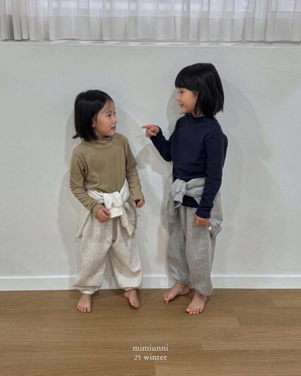 웜목폴라 (26) 25WIN 小立領長袖上衣 任兩件折NT.50