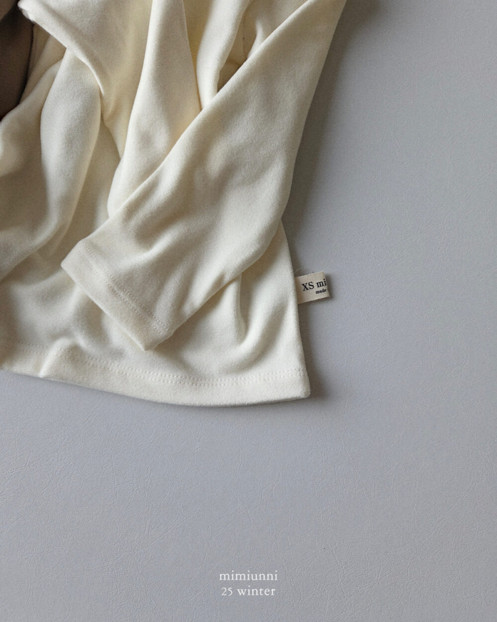 웜목폴라 (6) 25WIN 小立領長袖上衣 任兩件折NT.50