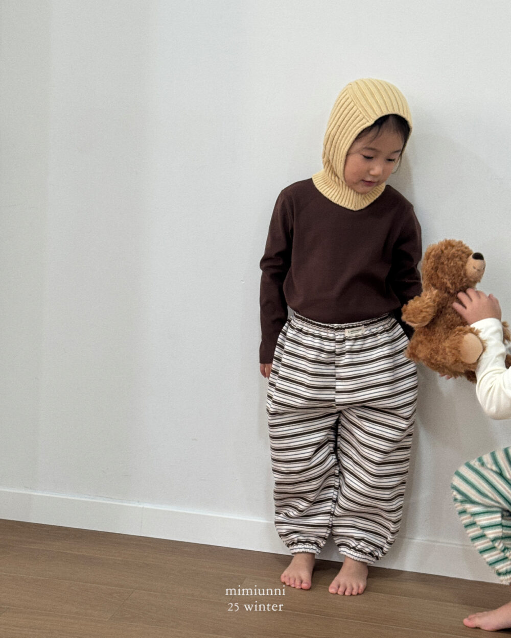 윌리부탁pt (26) 25WIN 條紋休閒長褲 任兩件折NT.50